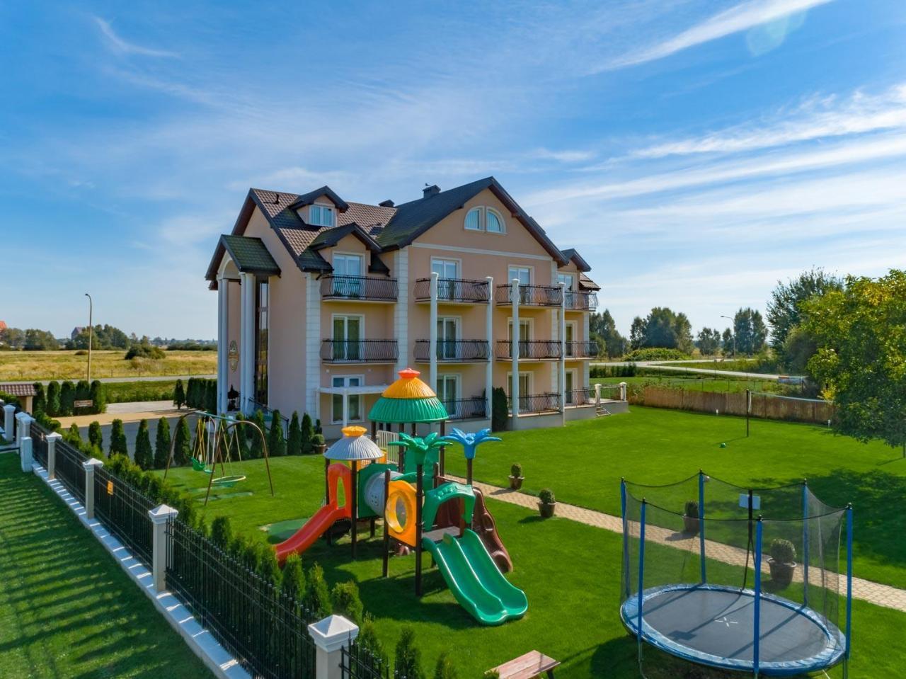 Pensjonat Marynarski - Apartamenty Darlowko Exterior photo