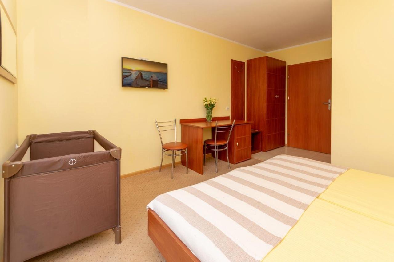 Pensjonat Marynarski - Apartamenty Darlowko Exterior photo